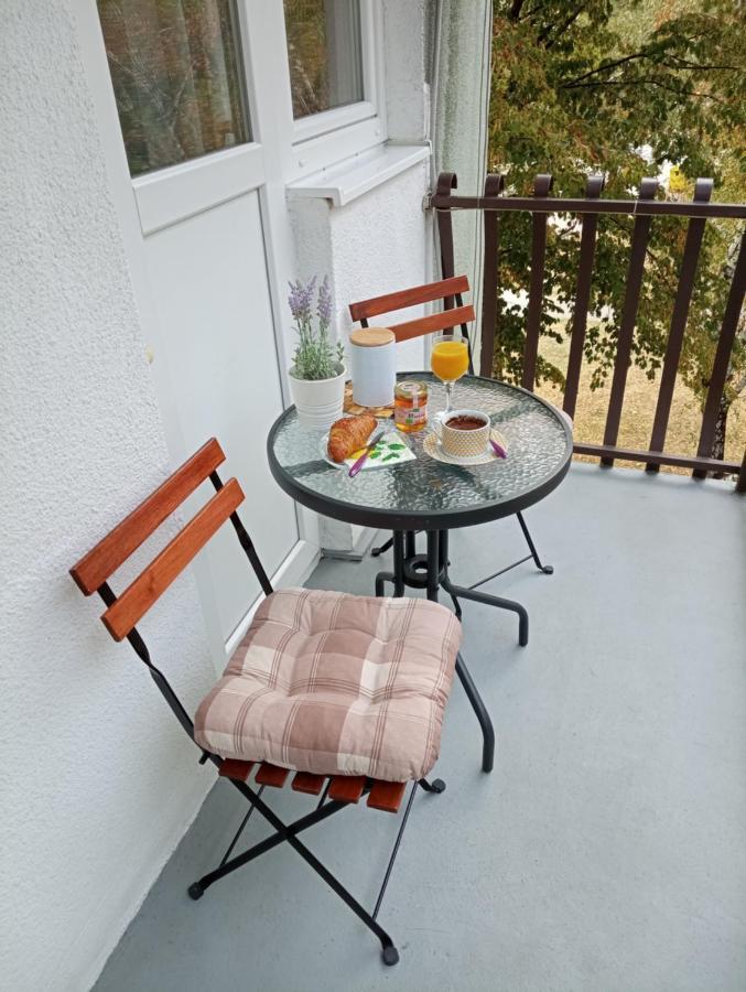 Sunray Studio Apartment Zagreb Extérieur photo