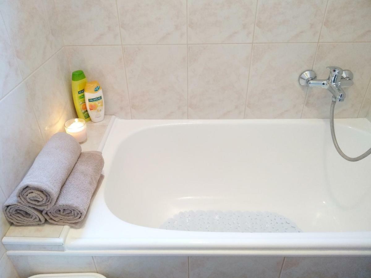Sunray Studio Apartment Zagreb Extérieur photo
